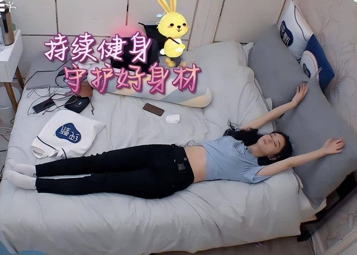 家居照”打扮随意无拘无束那叫一个接地气PG电子游戏麻将胡了37岁赵丽颖晒出“(图8)