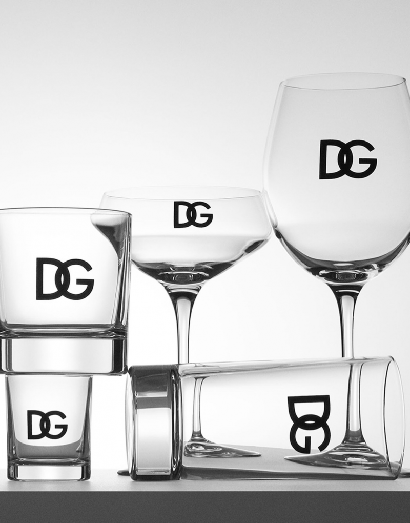 桌艺术——DG打造实用又时尚的餐桌配饰PG电子麻将胡了模拟器杜嘉班纳进军餐(图3)